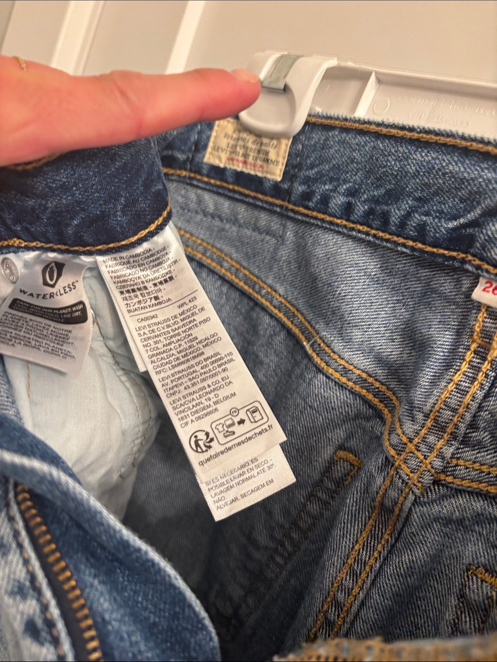 Levi’s Low Rise Women’s Light Wash Maxi Denim Skirt - Classic Blue - Picture 3 of 5